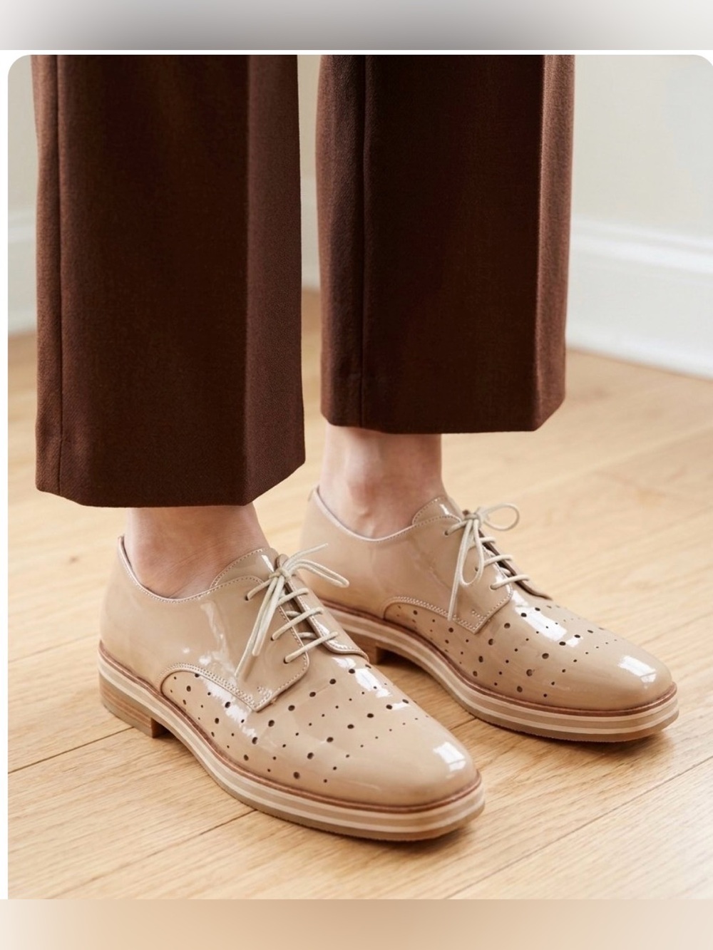 Classic Bowler Style Lace-Up Brogue Oxfords in Patent Beige